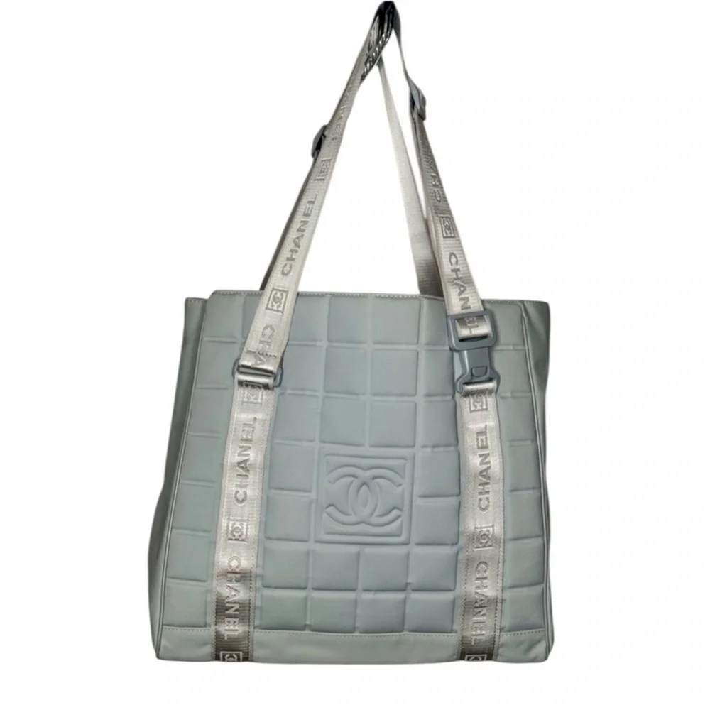 Chanel quilted nylon tote Authentic - Picture 5 of 14